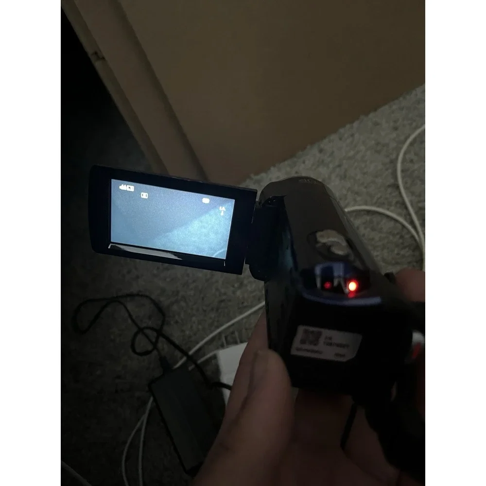 JVC Everio HD Camcorder GZ-HM30AU 40x Optical Zoom Blue W/ Box No Battery Tested